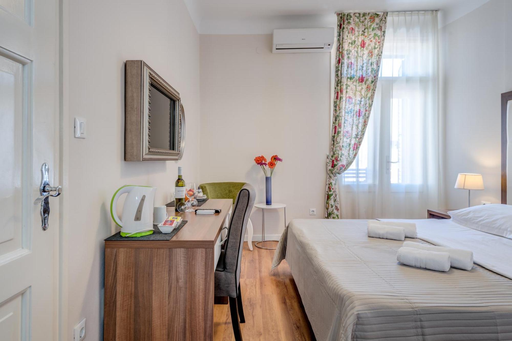 Bastion Luxury Rooms Split Buitenkant foto